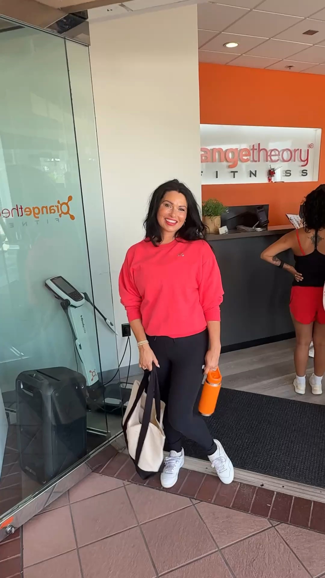 Cute workout outfit! ♥️♥️♥️♥️

I love these black @Vuori US leggings. These workout pants fit so well and stay put while I work out. I paired them with a red workout top for a stylish look.

#loungewear #sweats #fitnesstop #sweatshirt #blackworkoutpants

#LTKootd #LTKActive #LTKfitnessgoals