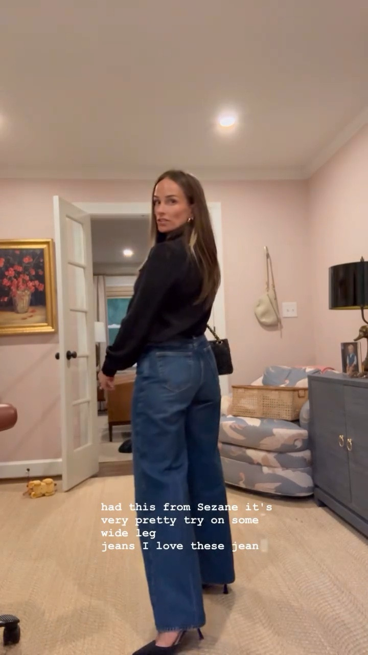 I’m so happy I found this @SEZANE blouse in my closet to pair with my wide leg jeans for going out for dinner with a friend 

#LTKmomlife #LTKgrwm #LTKootd