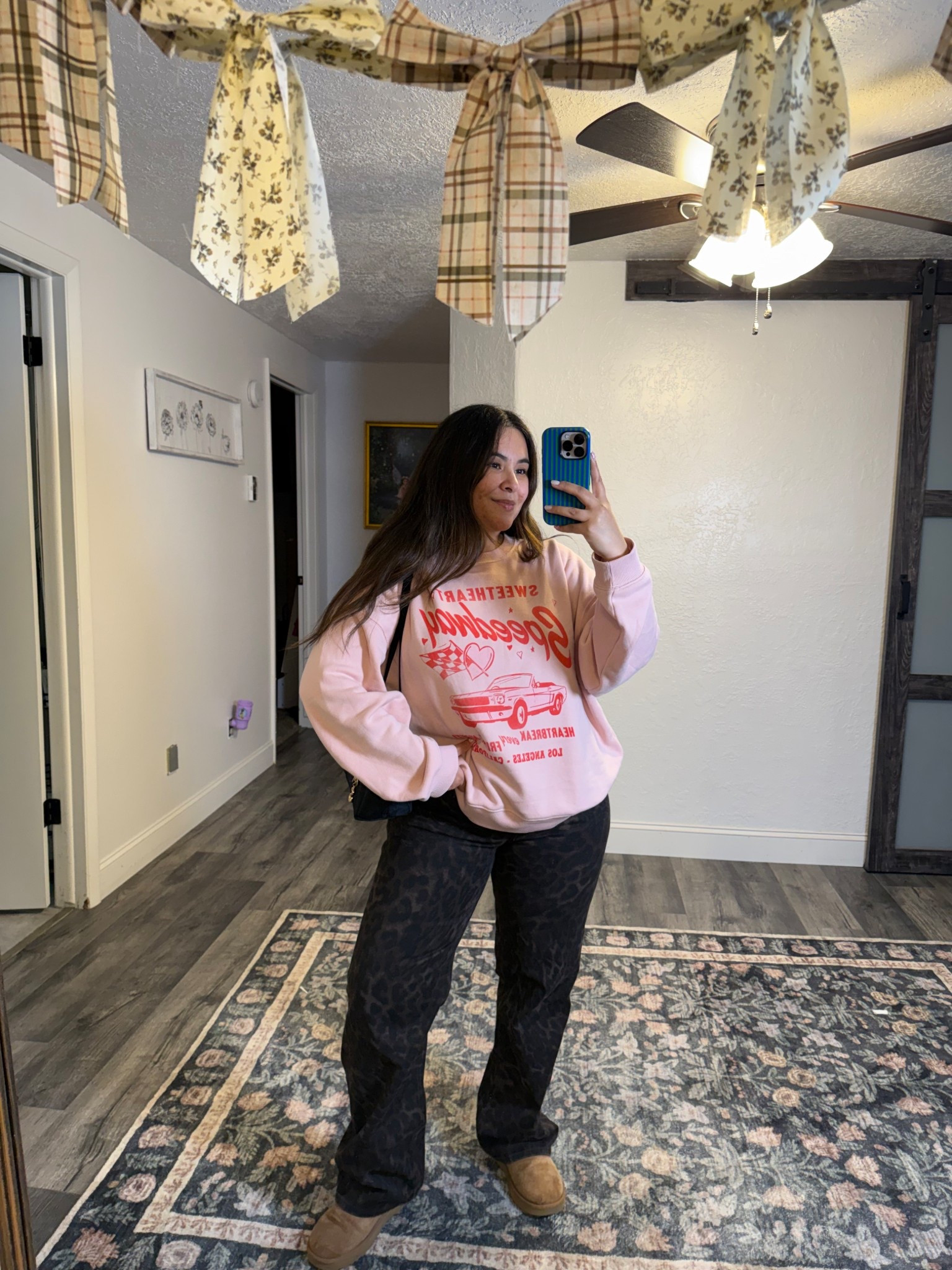 Today’s ootd❣️wearing a large in the sweater and 29 short in the pants :) 

#LTKSaleAlert #LTKootd #LTKMidsize