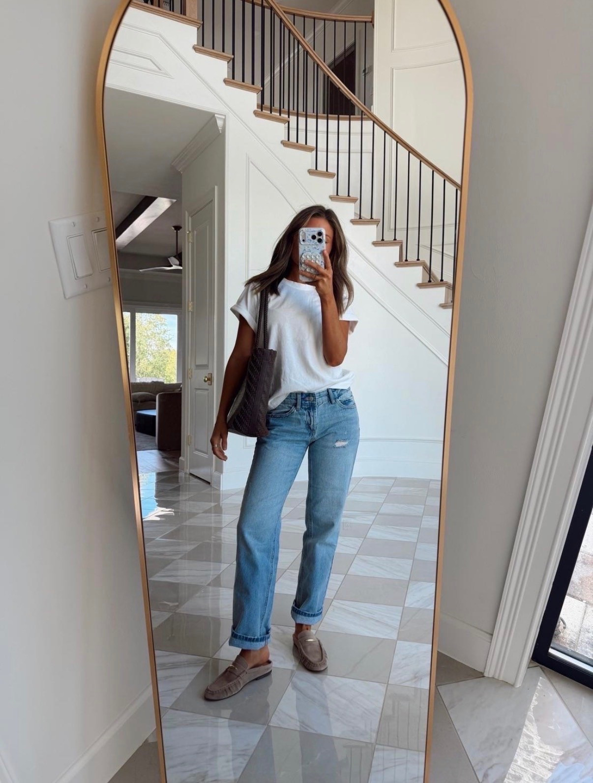 Simple chic fall outfit inspo for running errands or days to throw together a simple outfit

#LTKootd #LTKgrwm