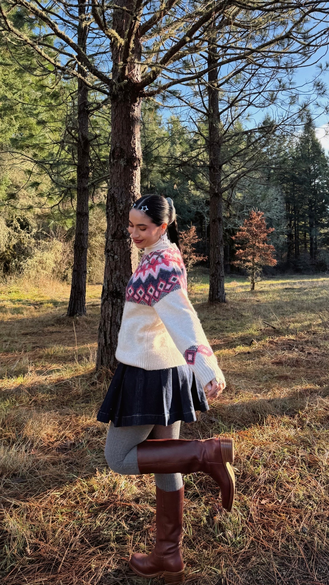 I thrifted this beautiful Old Navy sweater and I got these amazing Frye boots for Christmas!! ❤️

#LTKootd #LTKPetite