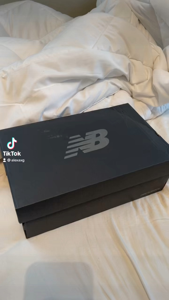 new balance 574 🤍

#LTKSeasonal #LTKshoecrush