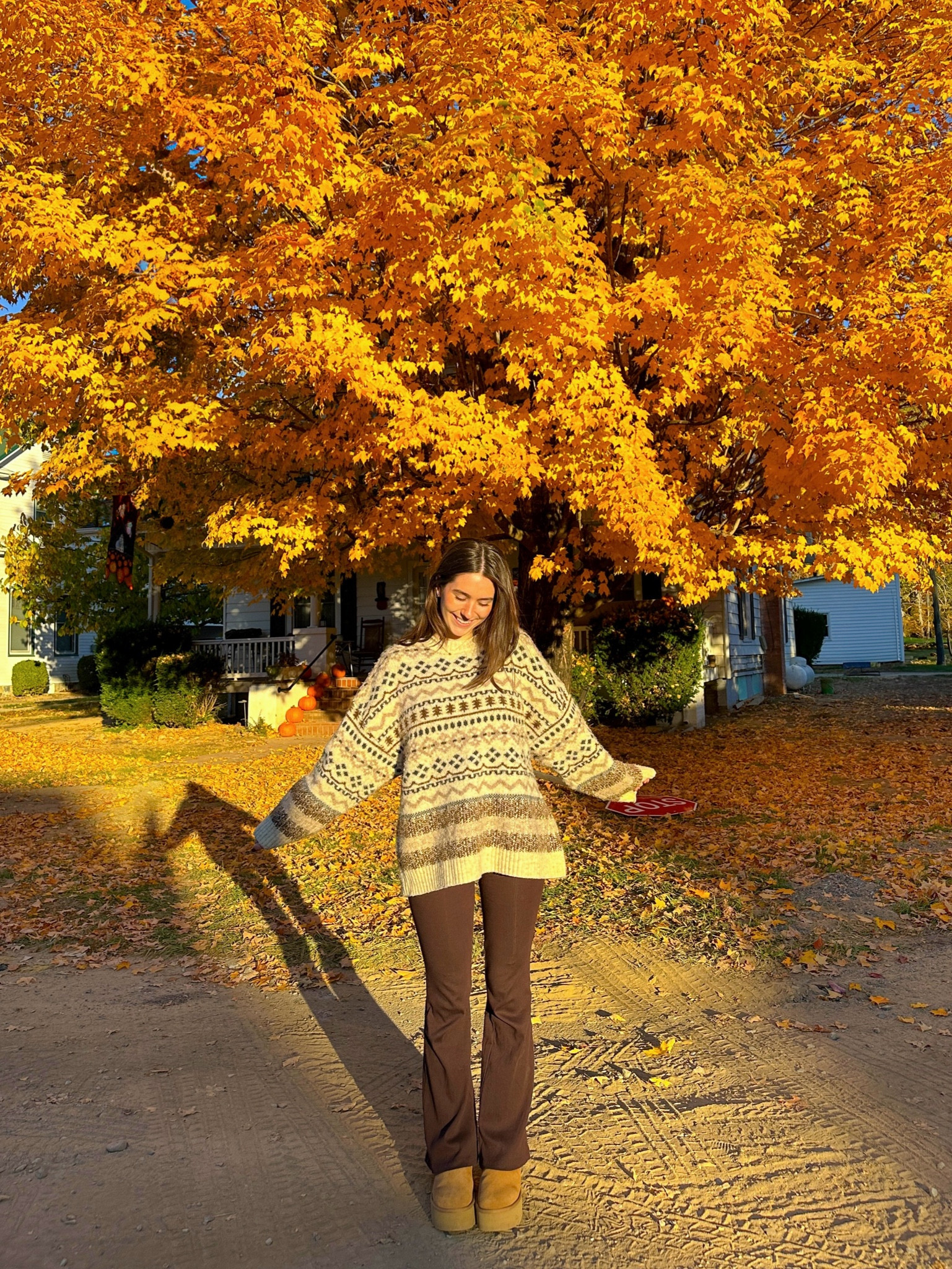 cozy fall outfit!🐻🍂  use code JADYN15 for sweater!

#LTKStyleTip #LTKSeasonal #LTKFindsUnder100