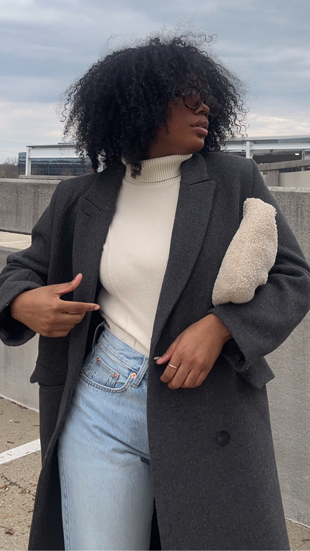 bc who doesn’t love an outfit where the coat is THE MAIN CHARACTER?! @asos 
*
*
fall to winter outfits, winter coats, winter outfit inspo, outfit inspo, coats outfits, coat style, ugg style, target jeans 
#outfitinspo #falltowinter #coats #winterootd #winteroutfits #asos #explorepage✨ #microinfluencer #uggstyle