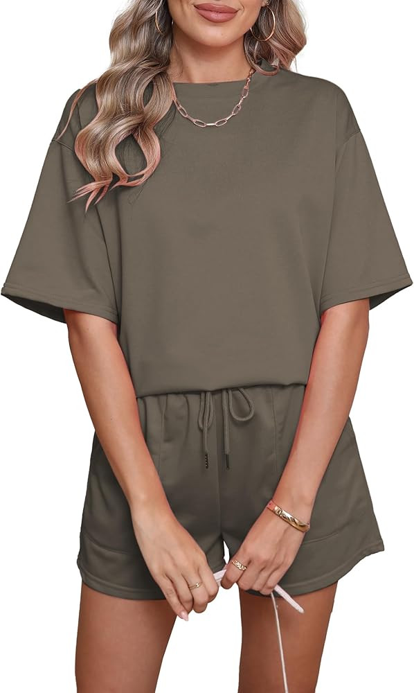 Famulily Short Sleeve Womens Tracksuit Sets Crew Neck Solid Color Tops and Loose Shorts Summer 2 ... | Amazon (UK)