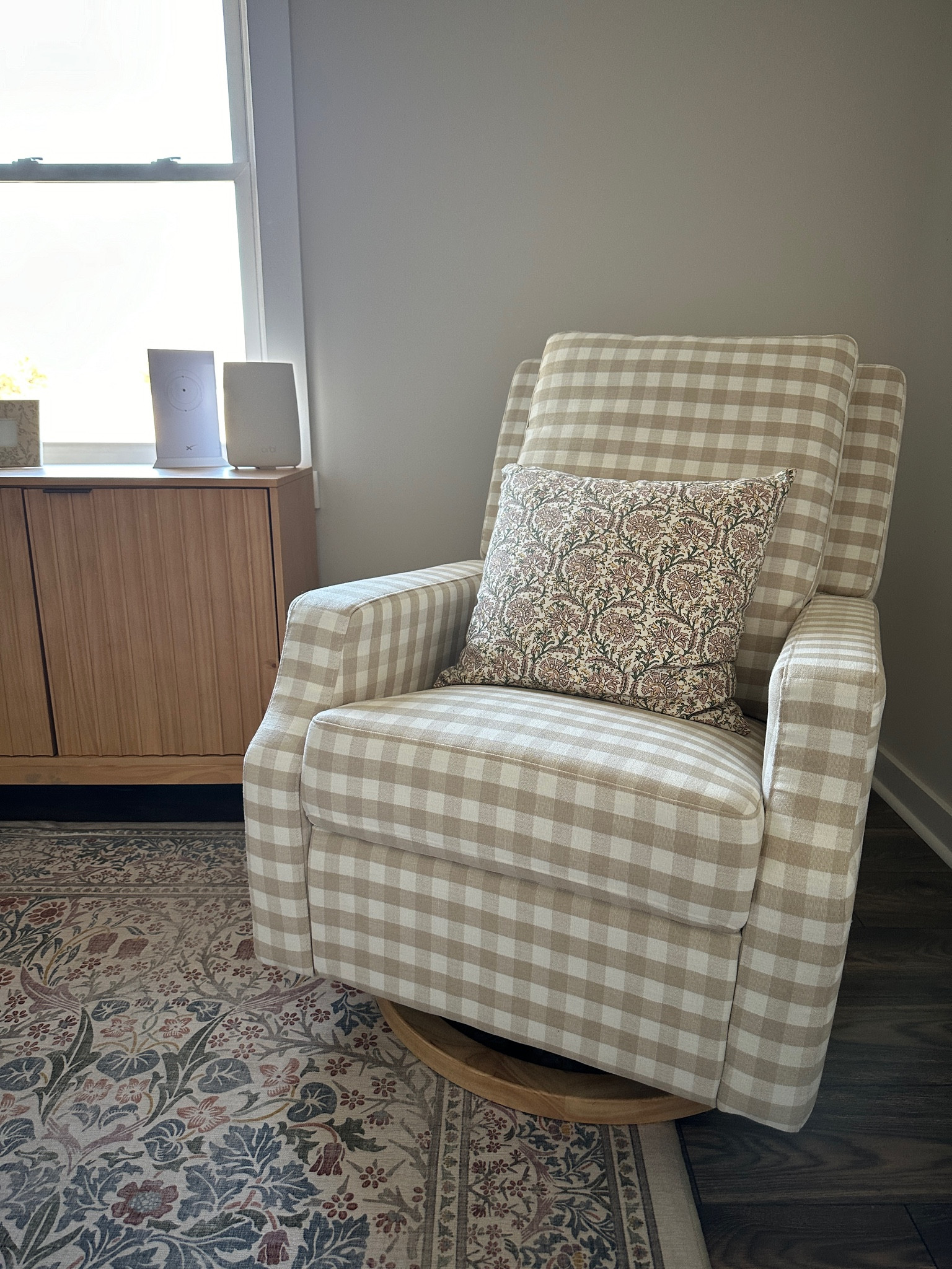 Nursery, glider, namesake glider, gingham glider, glider recliner, neutral nursery, girl nursery, traditional nursery 

#LTKhome #LTKbaby