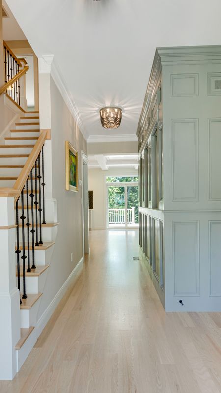 How perfect is this layered foyer fixture?

#LTKhome #LTKstyletip