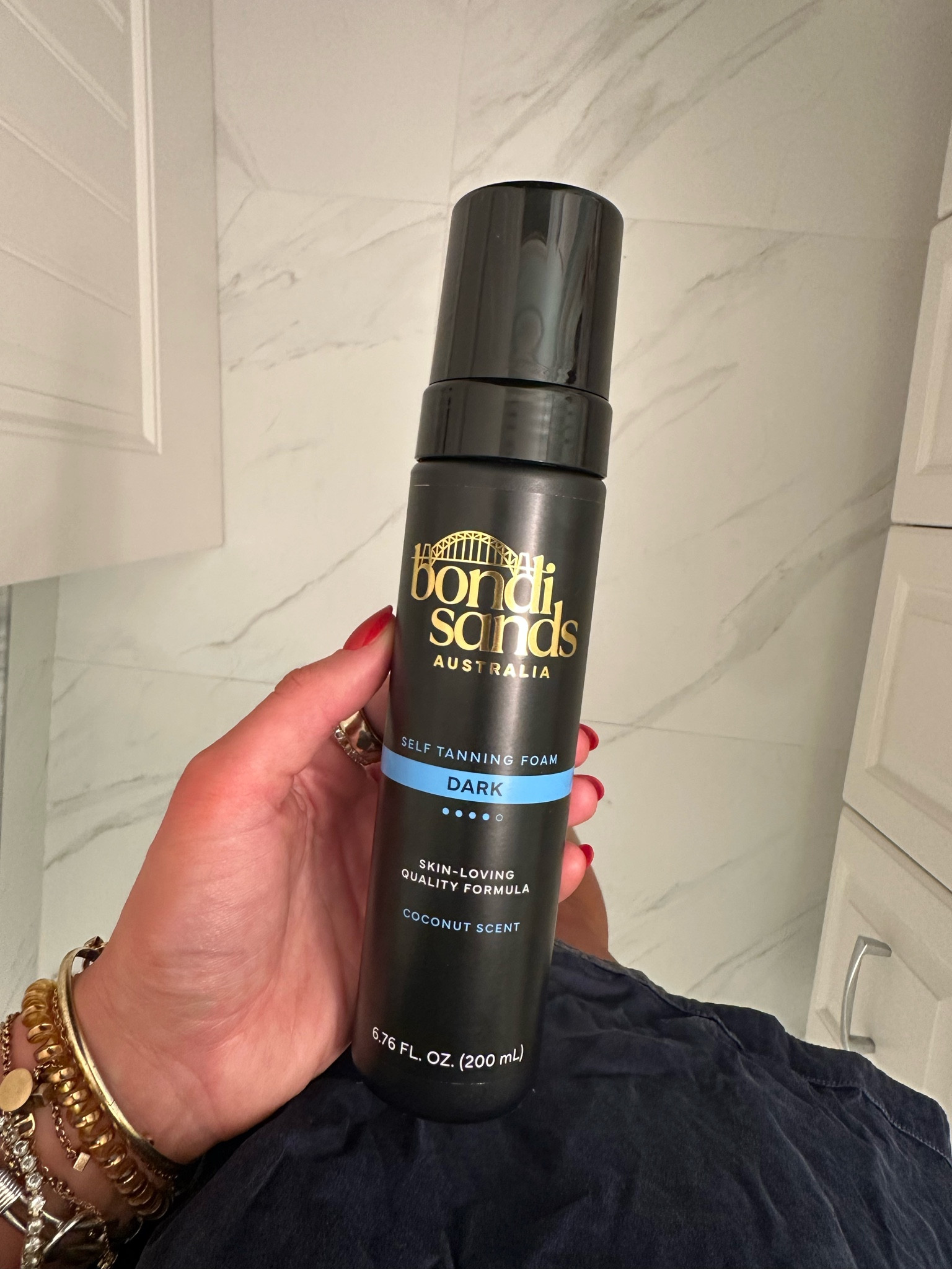 Self tan your skin will love. Hydrates skin for a natural glow and contains high grade tanning actives for a flawless finish.

Experience the iconic Bondi Sands glow with our Dark Self Tanning Foam. Best suited to medium-olive skin tones or anyone looking for a deep bronze. Our skin-loving quality formula hydrates skin for a natural finish and a tan that lasts. Includes high grade tanning actives for a flawless glow, while being easy to apply for beginner self tanners. @bondisands

#LTKgrwm #LTKselfcare #LTKBeauty