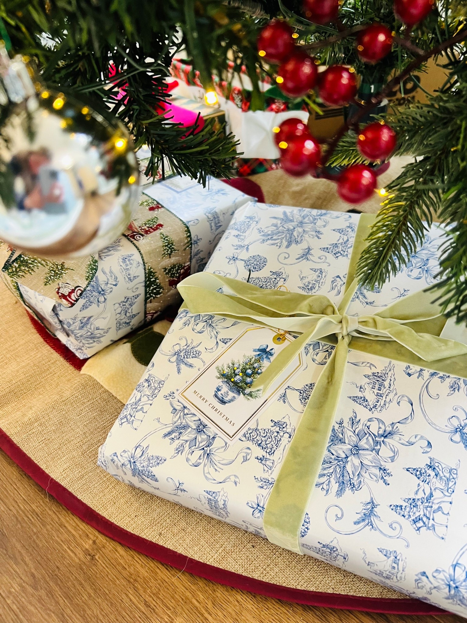 Blue and white grandmillennial Christmas, with a pop of green  💙🤍💚 

Chinoiserie || Blue and White || Classic Christmas 

#LTKHoliday #LTKSeasonal