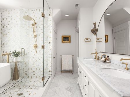 Does a more perfect bathroom exist?! 😍

*Lavaliere tile is NOT RECOMMENDED for shower floors.

#LTKhome