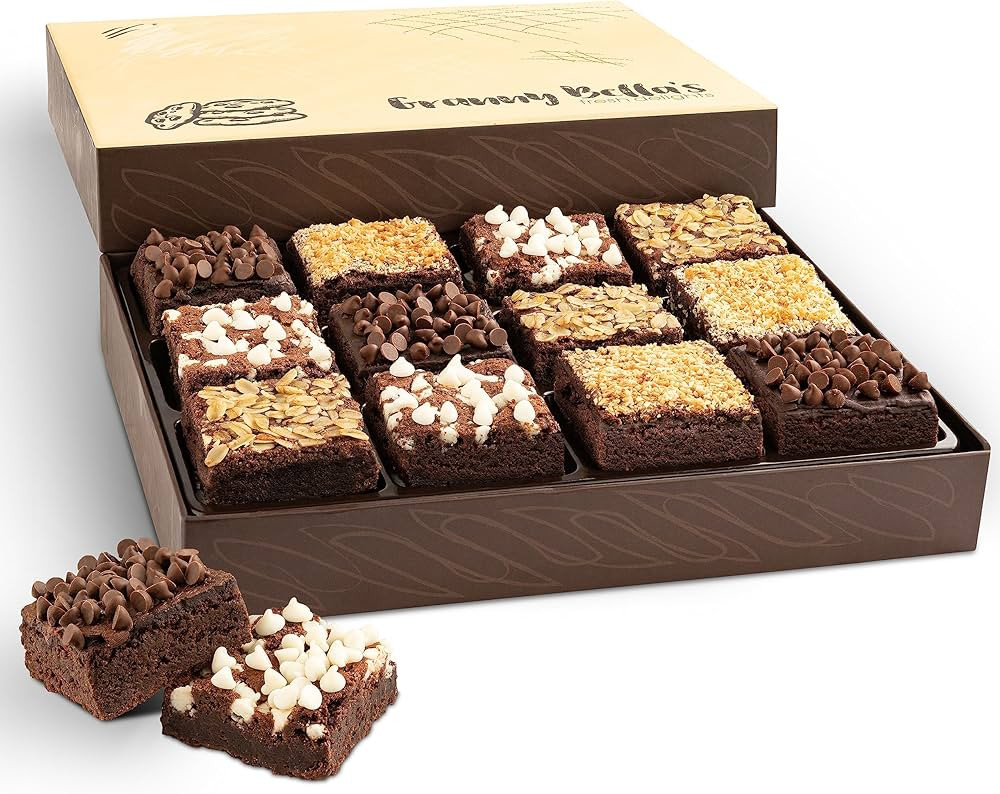 GrannyBellas Christmas Gift Baskets, Fudge Brownies Cake, Gourmet Cookies Basket, Holiday Chocola... | Amazon (US)