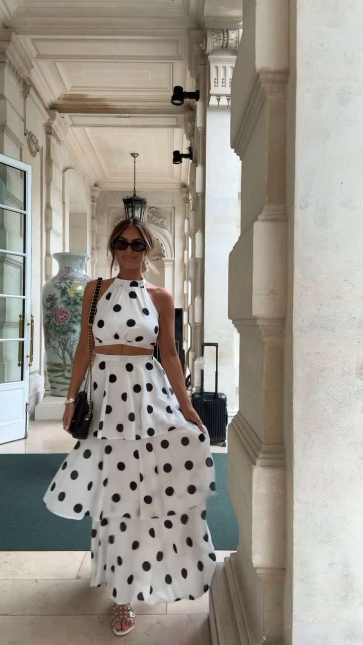 loving the polka dots 🖤 wearing a small!