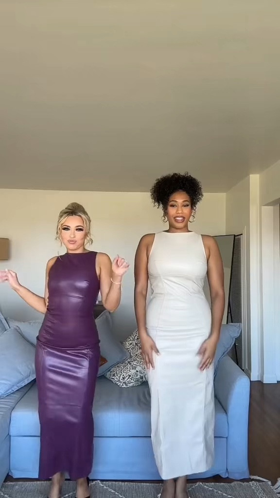 Dress is so good I’m in small Monica in large 

#LTKHoliday #LTKSaleAlert #LTKFindsUnder50