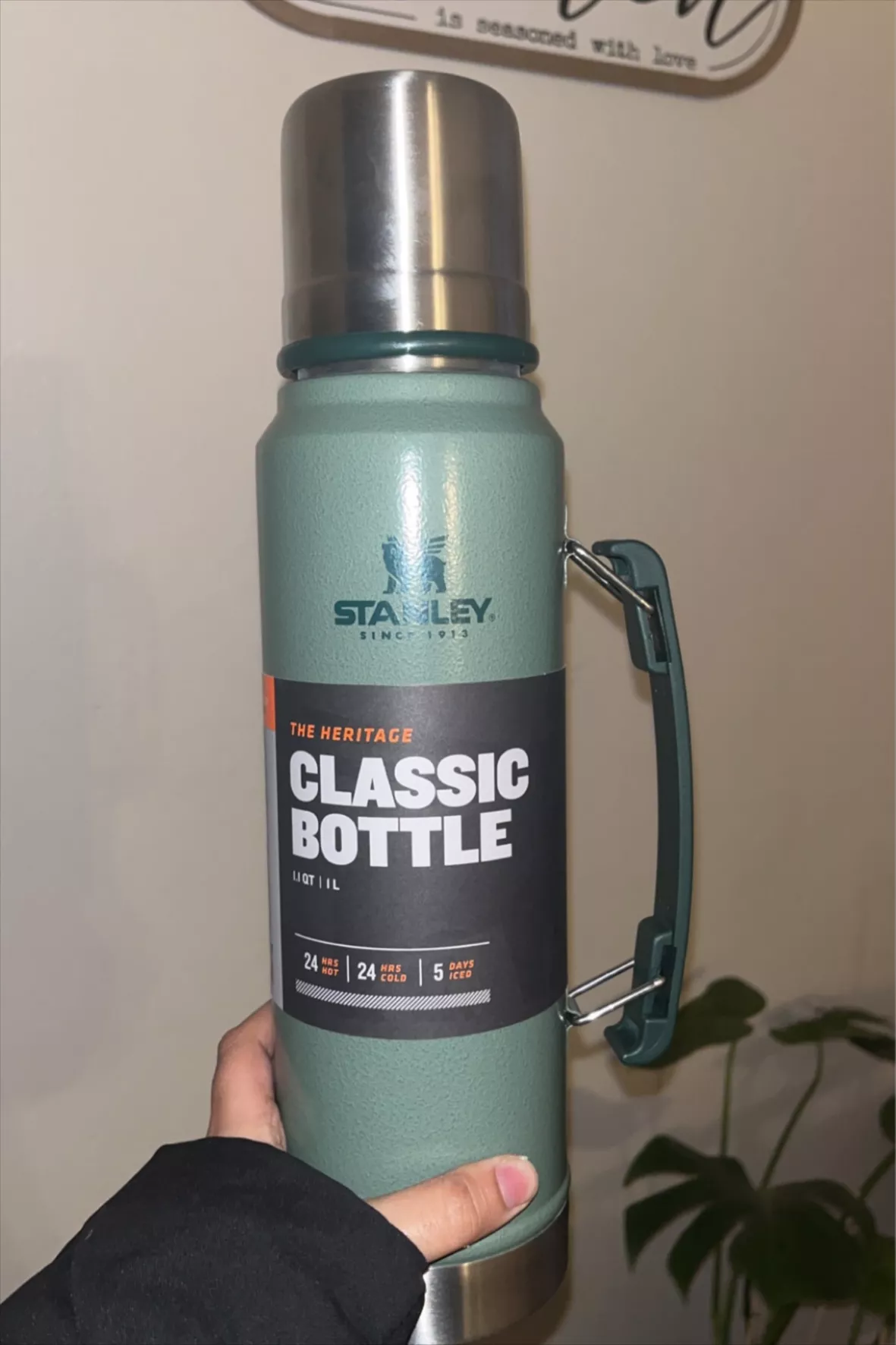 Heritage Classic Bottle | Bottomland | 1.1qt | Stanley