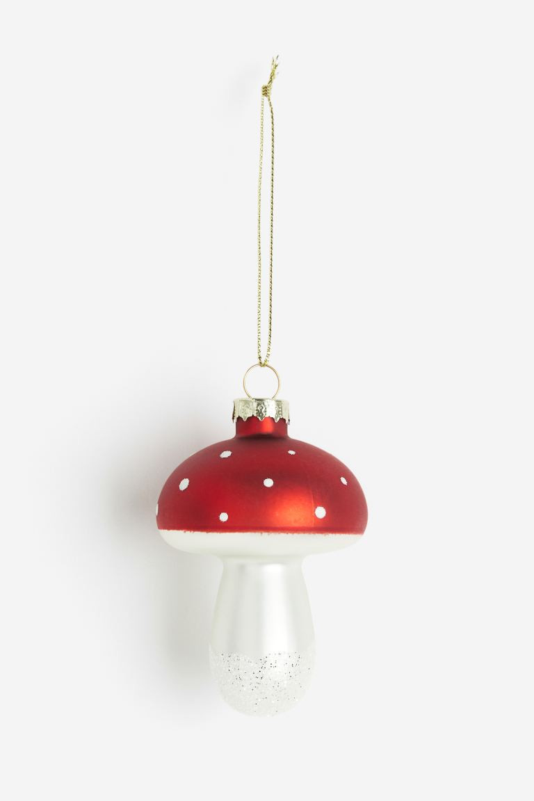 Christmas decoration | H&M (UK, MY, IN, SG, PH, TW, HK)