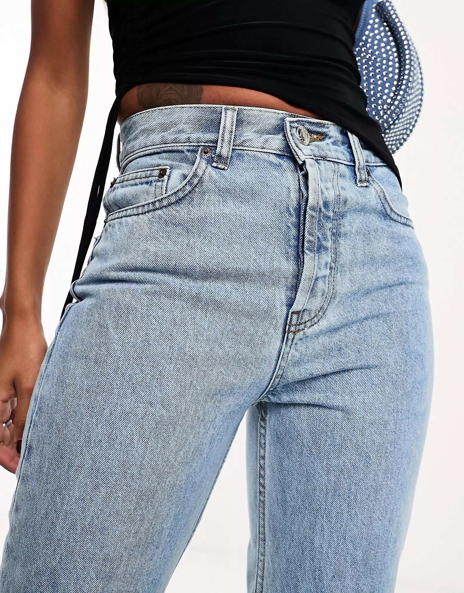 ASOS DESIGN 90s straight jeans in vintage lightwash | ASOS (Global)