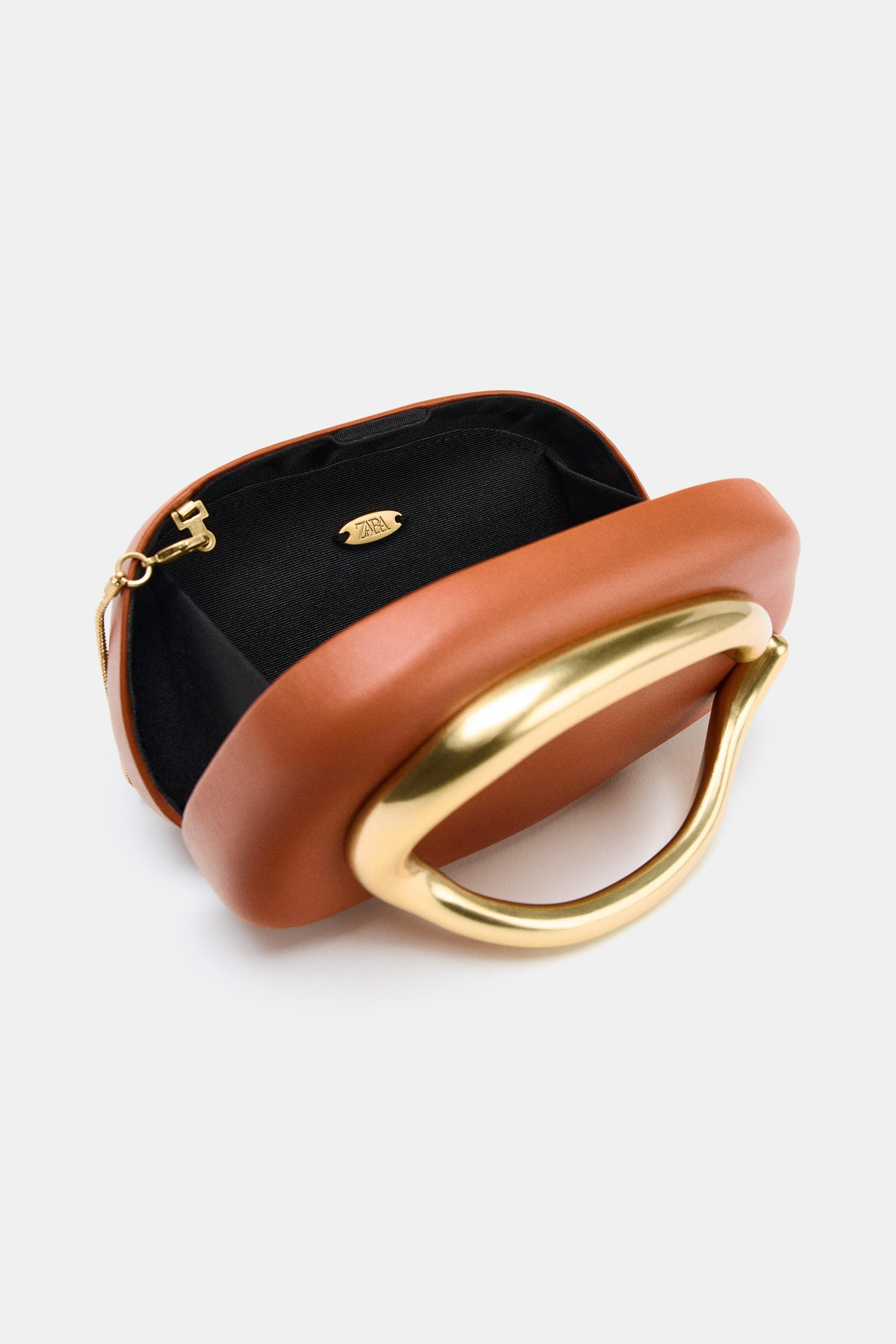 GOLD CLASP MINAUDIÈRE | Zara AU