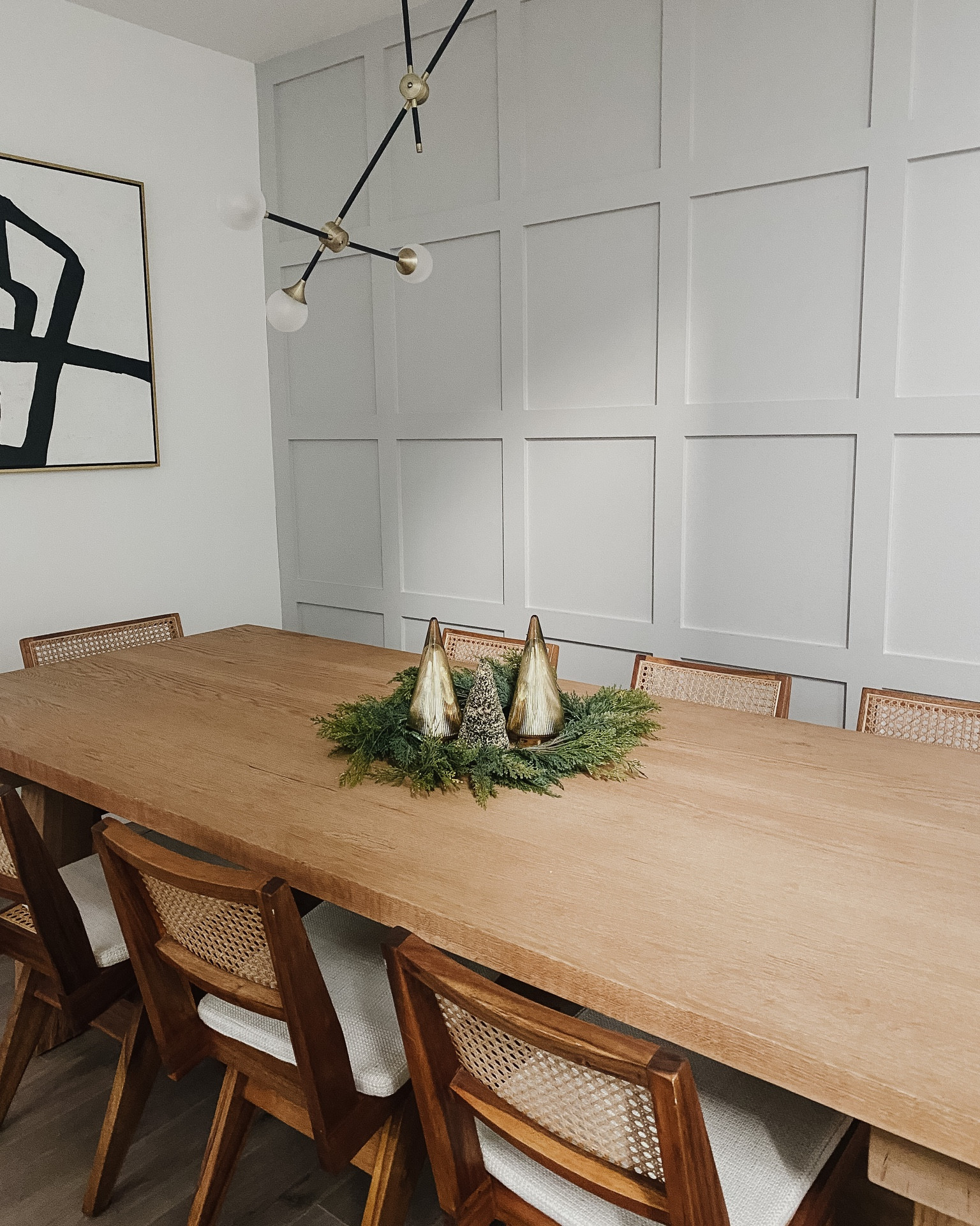 Simple holiday details ✨ #diningtable


#LTKSeasonal #LTKunder100