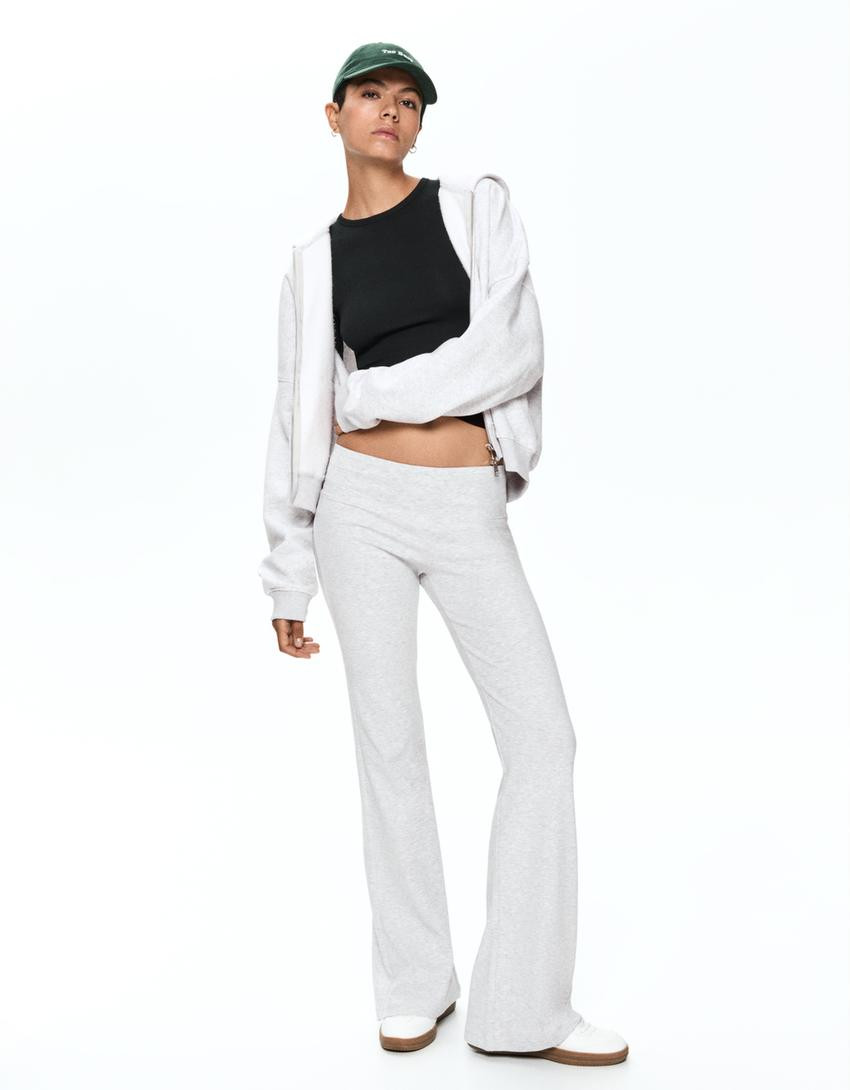 Schlaghose aus Funktionsstoff - Hosen und Jeans - Damen | Bershka DE