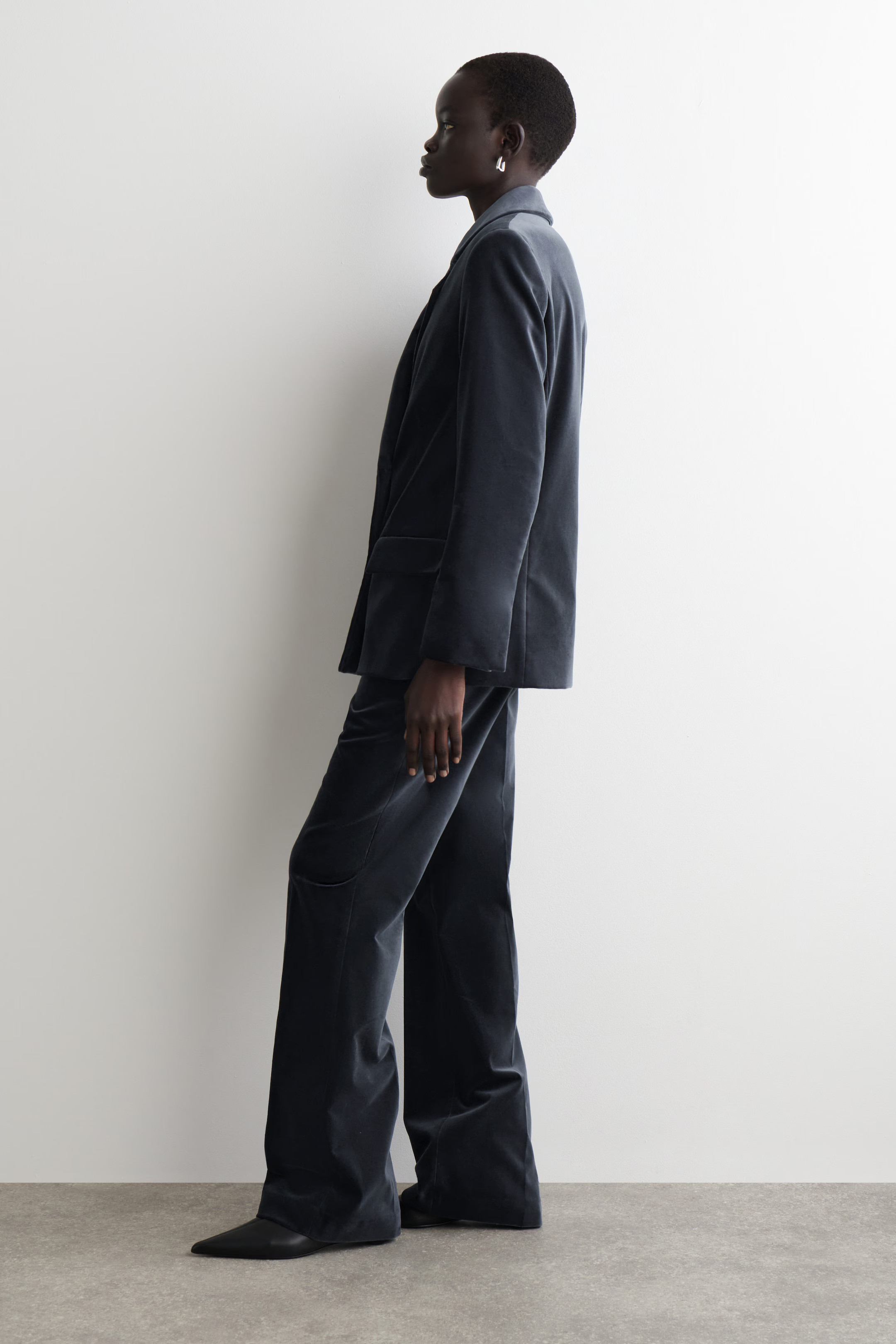 VELVET DOUBLE-BREASTED BLAZER - NAVY | COS GB | COS UK