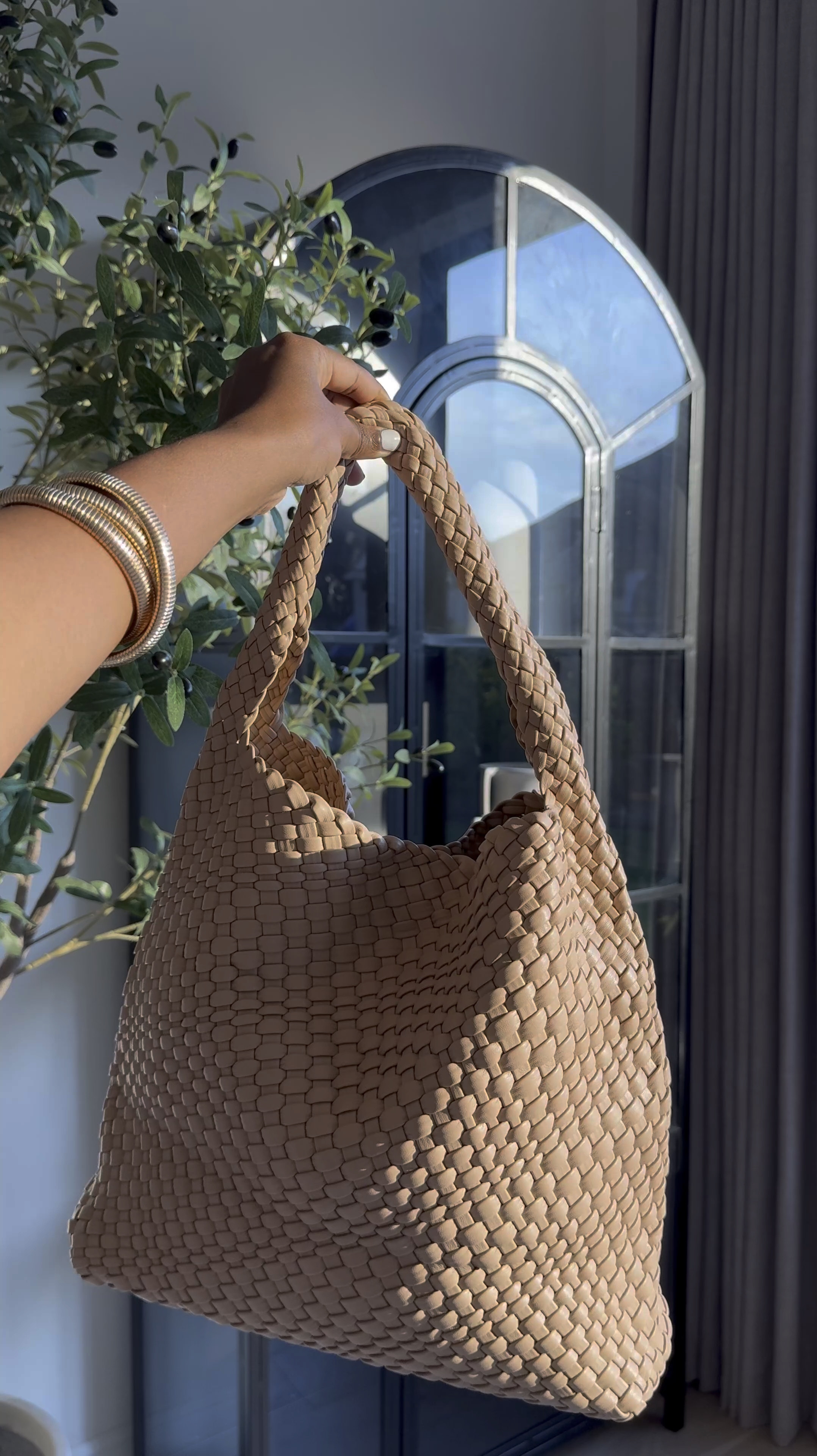 I just snagged some incredible deals from @Walmart, and I'm in love! 💕 My favorite find is this beautiful woven bag—perfect for beach days, daily outings, and even as a trendy diaper bag! 😜 Plus, my go-to Prada sunglasses are on sale and available in five stylish colors. And these comfy, bump-friendly dresses are an absolute must for any occasion! 💗

Shop the look below!

#walmartfashion #walmart @walmartfashion @Shop.LTK

#LTKStyleTip #LTKVideo #LTKSaleAlert