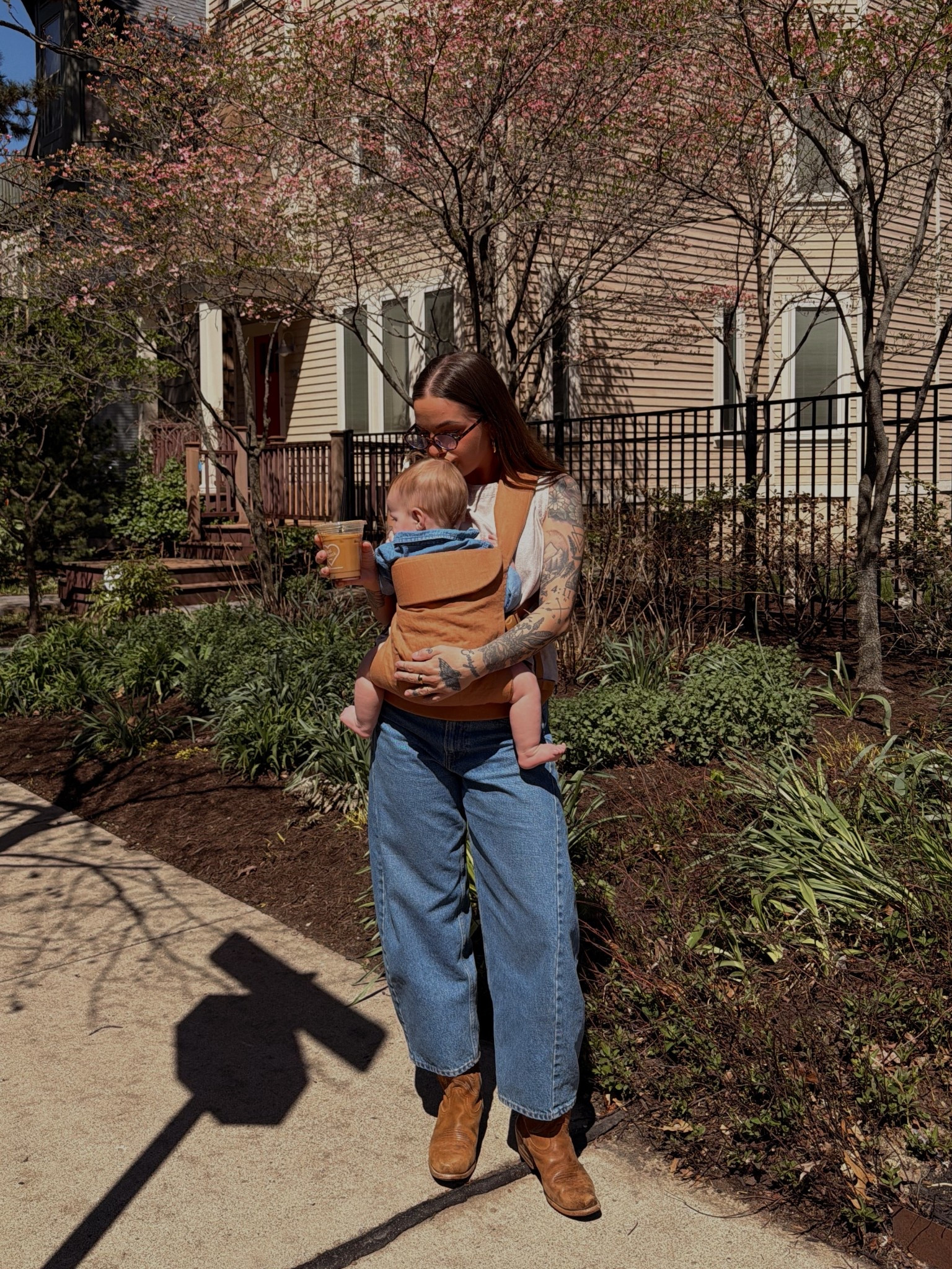 can’t get enough of these jeans! they’re on sale and almost sold out — wearing a 28 SHORT (i am 5’4) i usually get a regular but i prefer a short in a barrel jean!

#LTKgrwm #LTKootd #LTKmomlife