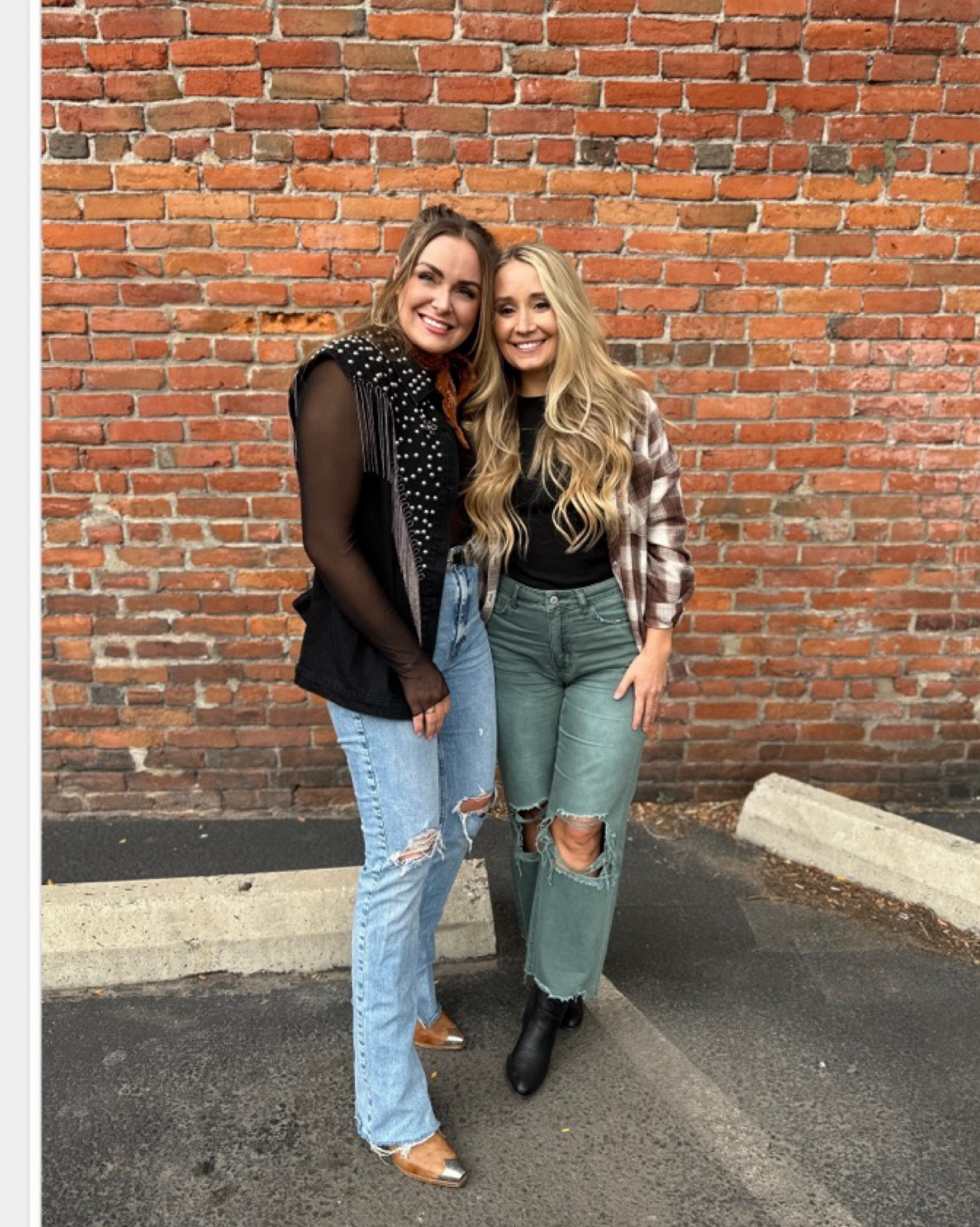 Jeans are actually Zara but I tagged a similar fit! I also tagged my friends jeans too 

#LTKShoeCrush #LTKStyleTip #LTKBeauty