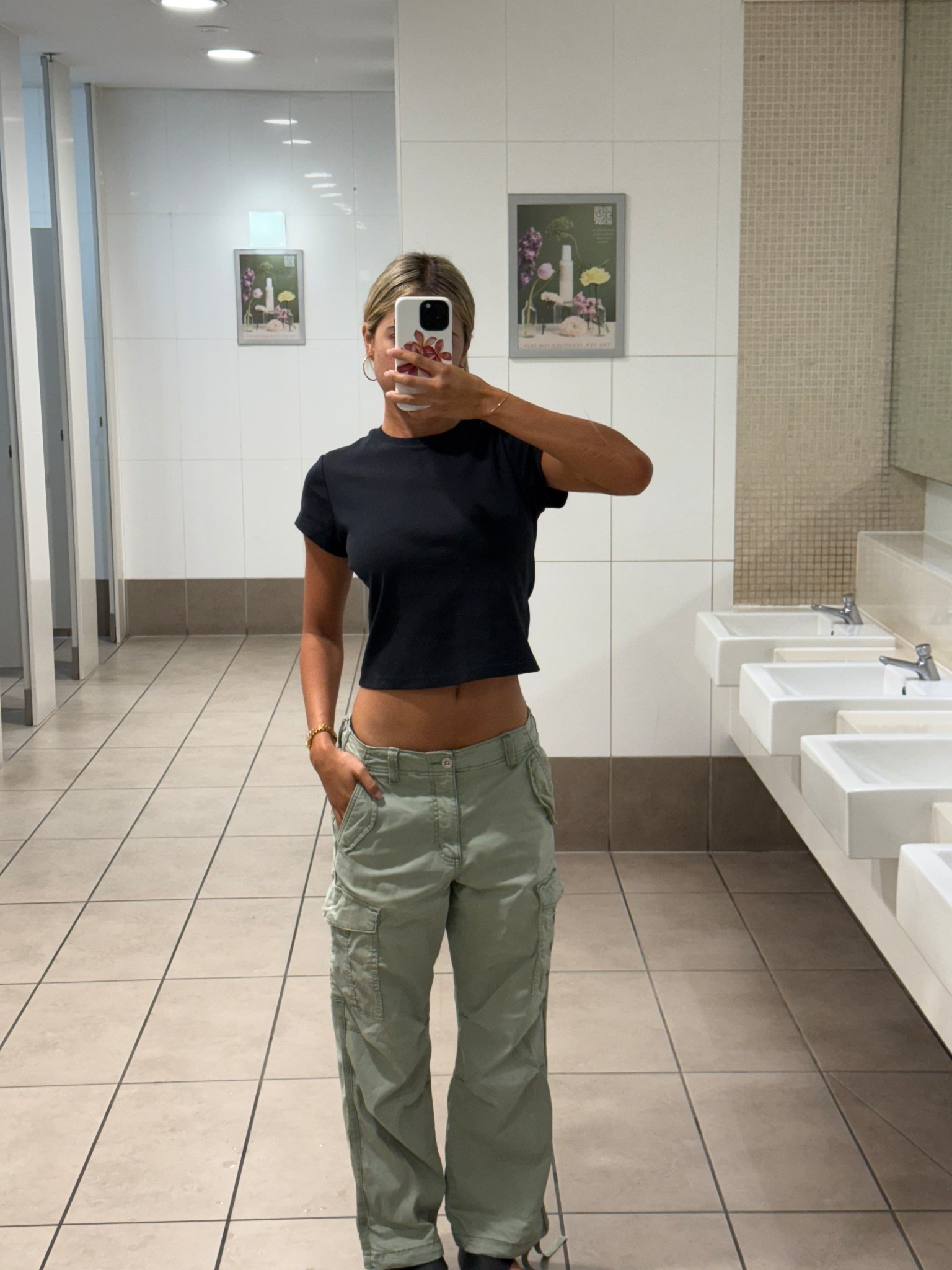 basic ootd 
Wearing a small in top and small in pants 
Have added a similar option for pants as they were thrifted xx


#LTKstyletip #LTKspring #LTKaustralia