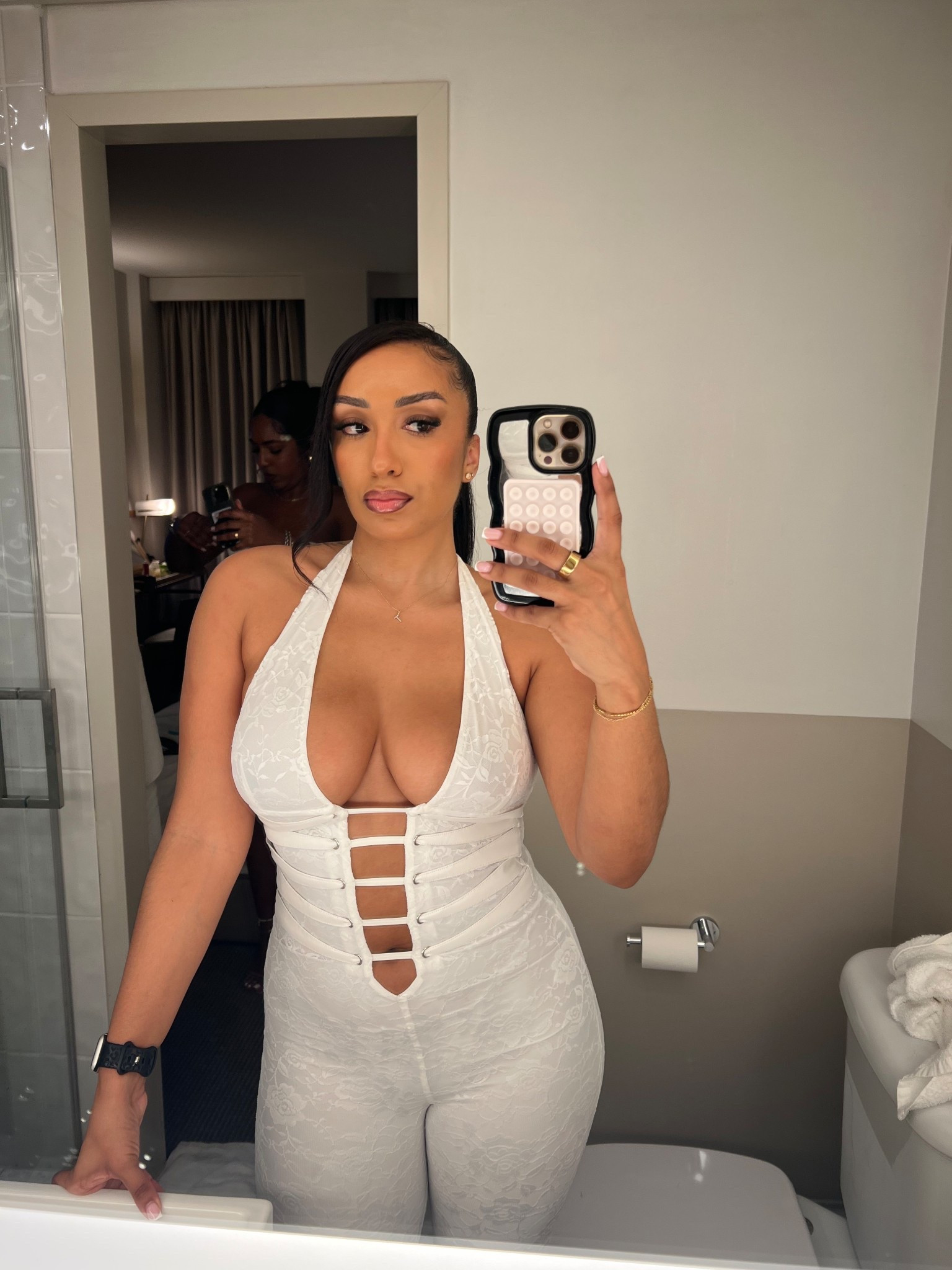 🤍

#LTKuk #LTKpartywear #LTKcurves