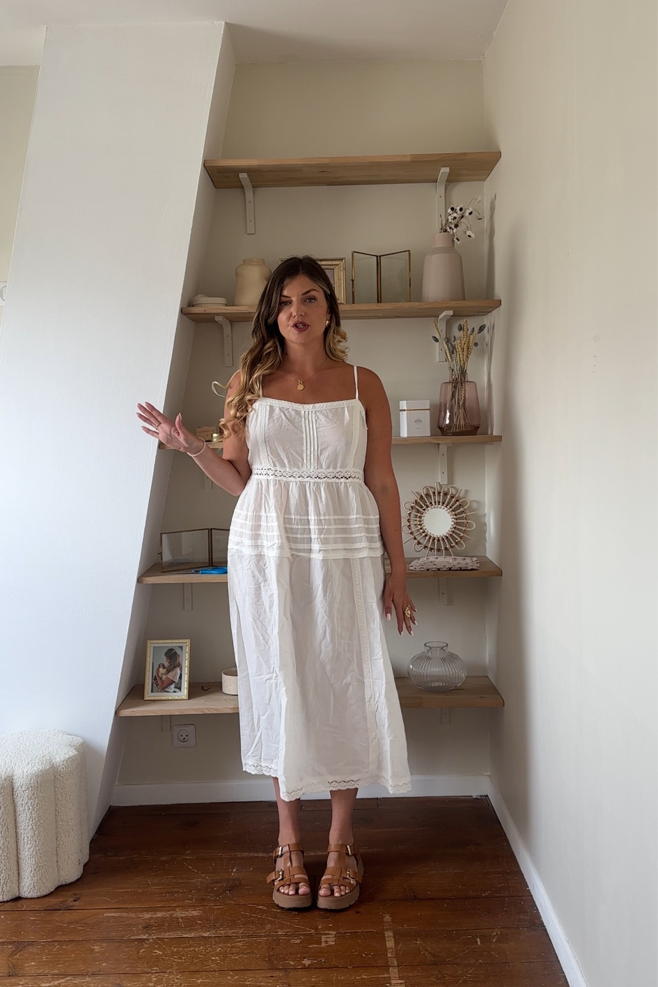 White dress 

#LTKfrance #LTKsummer #LTKmidsize