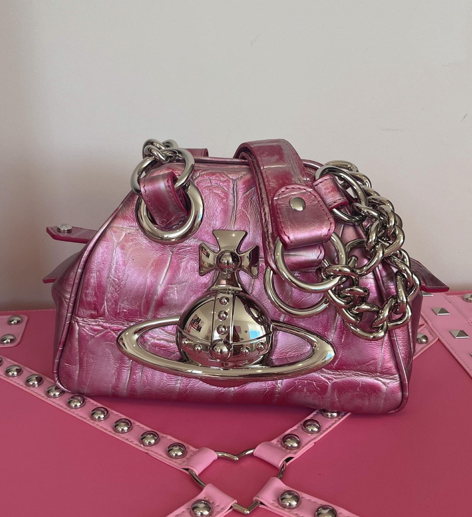 love this handbag so much👛

#LTKGiftGuide #LTKitbag #LTKU