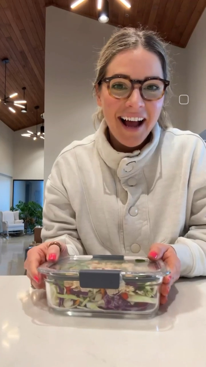 Meal Prep: Thai-Inspired Chicken Salad 🥗

#LTKhome