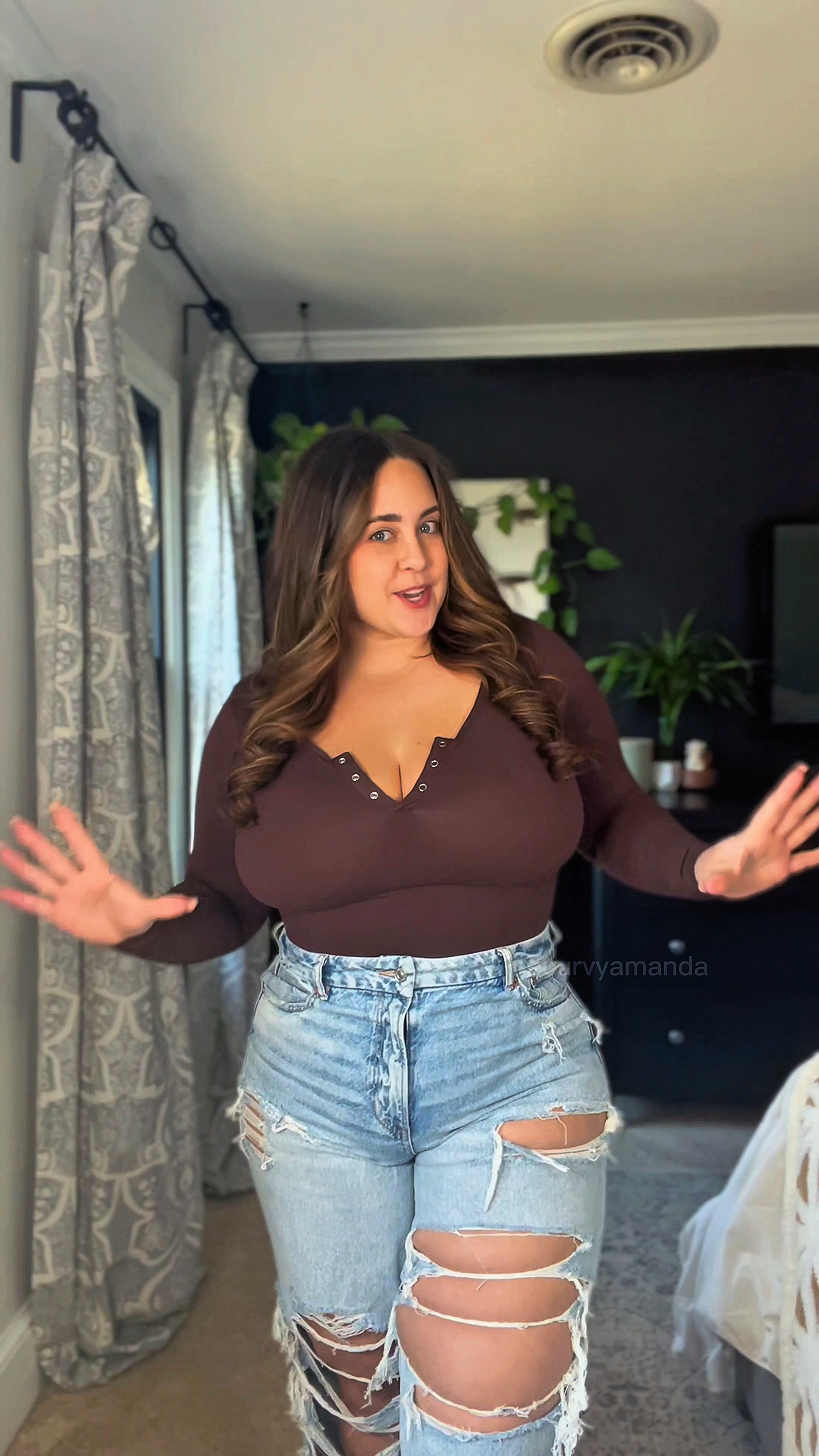 ON SALE + ADDITIONAL CLIP COUPON! 

Bodysuit: size XXL (recommend XL, I have both) 

Jeans: size 16 for mom Jean and Strigid, size 14 for dreamy drape 

Orginal bodysuit is from FashionNova, no longer available 

Mild to medium compression



#LTKSaleAlert #LTKMidsize #LTKStyleTip