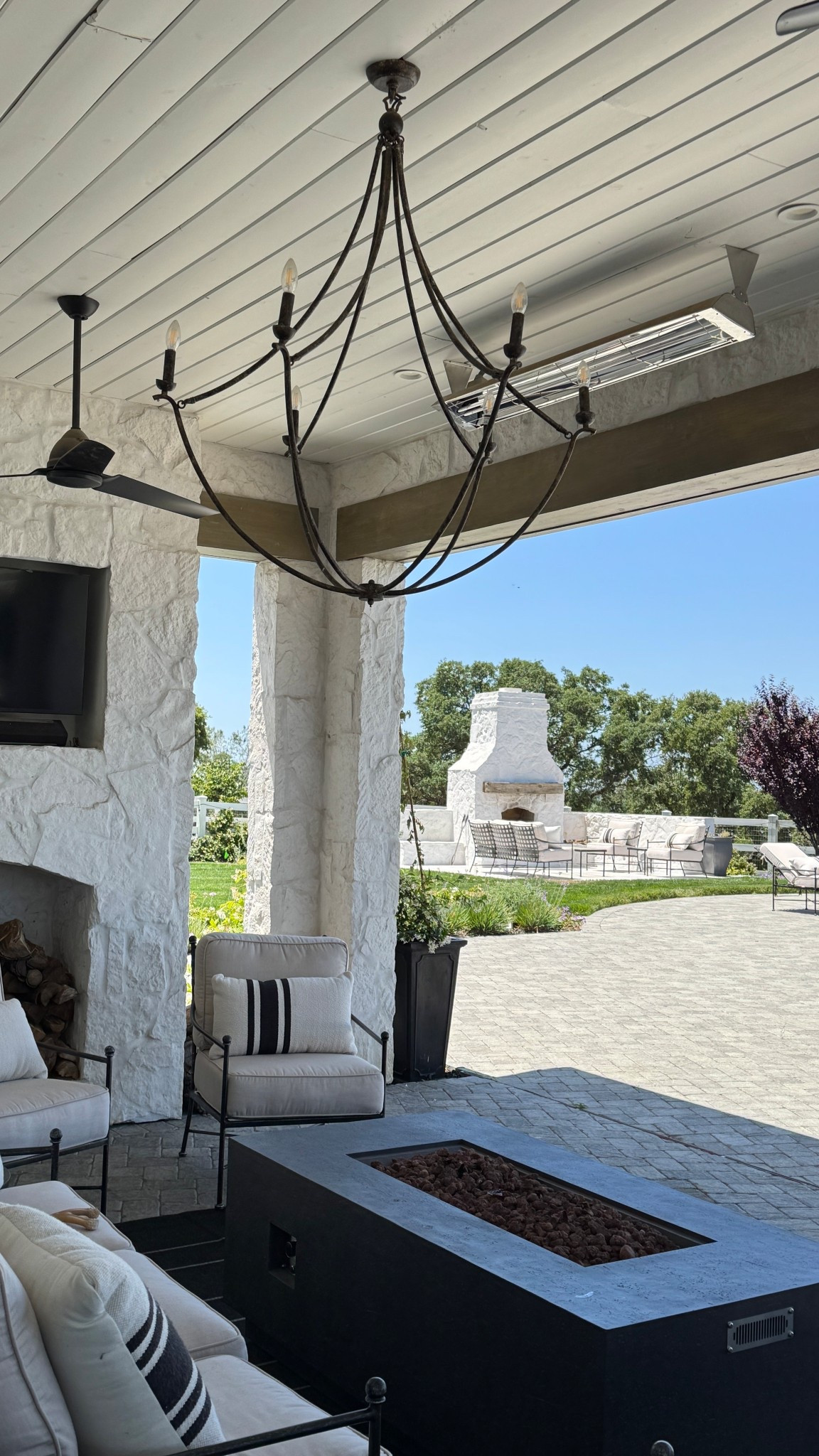 Linking my chandelier and all of my iron and Sunbrella outdoor furniture!  My chandelier is brown and I didn’t use the beads!  All on sale!

#LTKFamily #LTKSaleAlert #LTKHome