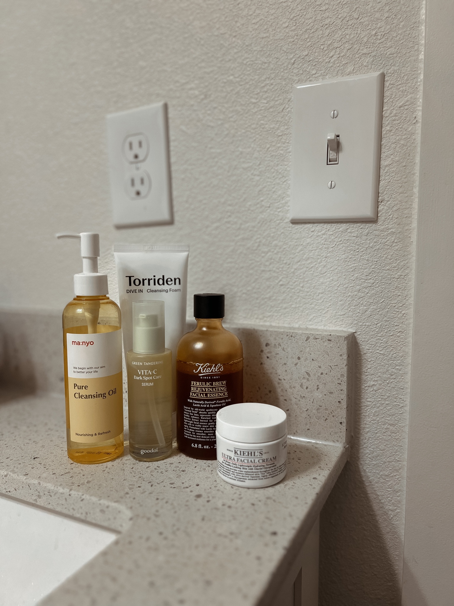 Night time skin routine line up! Some of my K-beauty faves and Khiels 🤝

#LTKbeauty