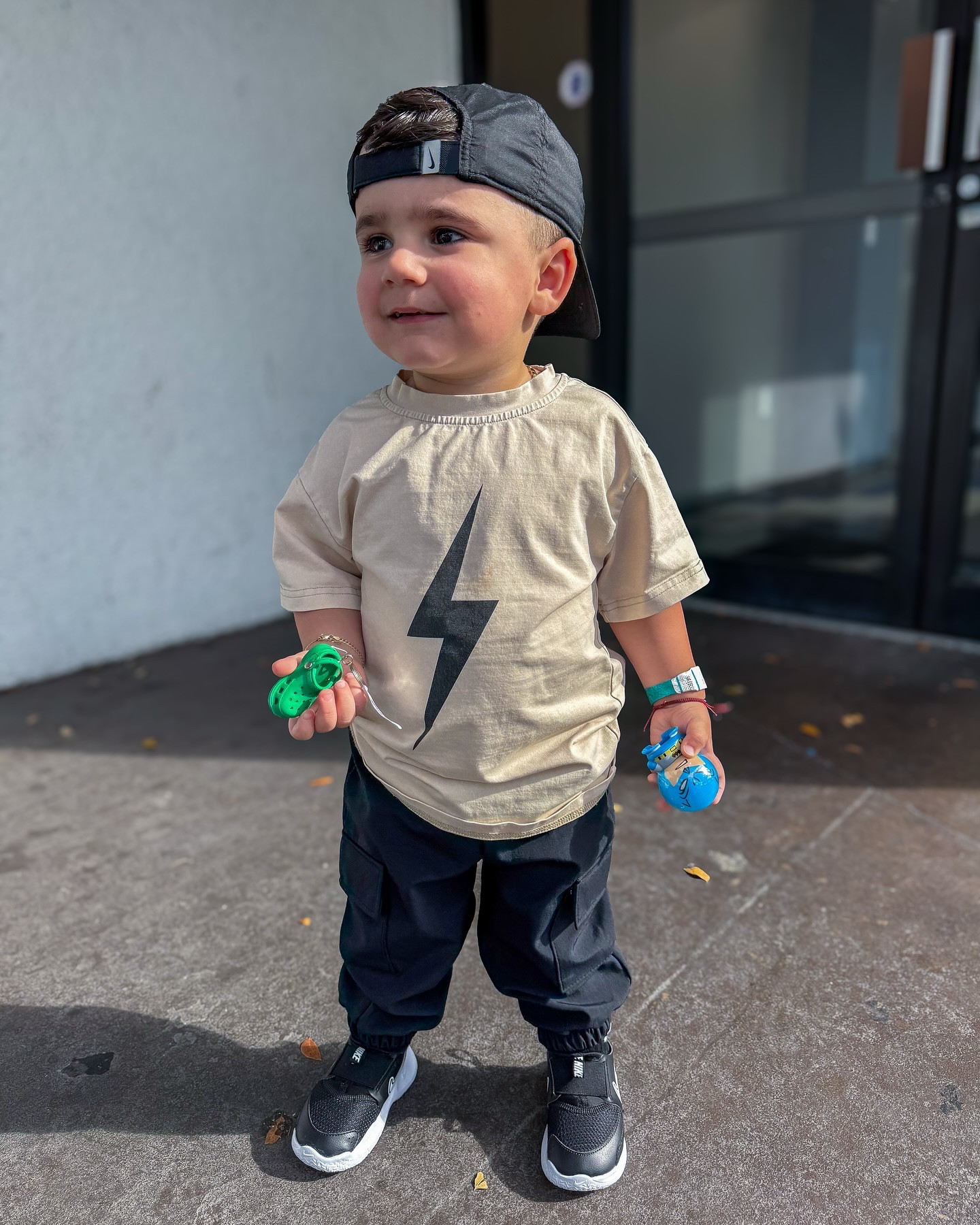 Happy Hump day, Friends⚡️

Tee: @thelittleradthings 
Jogger: @brixnbeck 
Hat / shoes / socks: @nike - 🔗 LTK

#toddlerboyfashion #toddlerboy #explorepage #explore