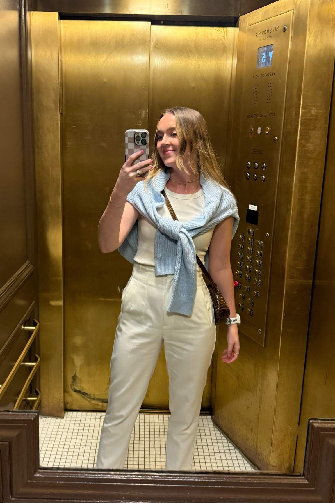 work ootd / pants are from Zara!