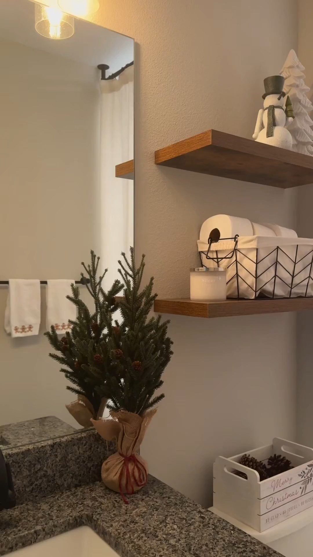 Tiny space, big Christmas magic ✨ turning even the guest bath into a cozy winter moment 🎄❄️


#NeutralChristmasDecor #CozyHolidayVibes #WinterHomeStyle #ChristmasTouches #HomeForTheHolidays #SubtleChristmasCharm

#LTKHome #LTKSeasonal #LTKStyleTip