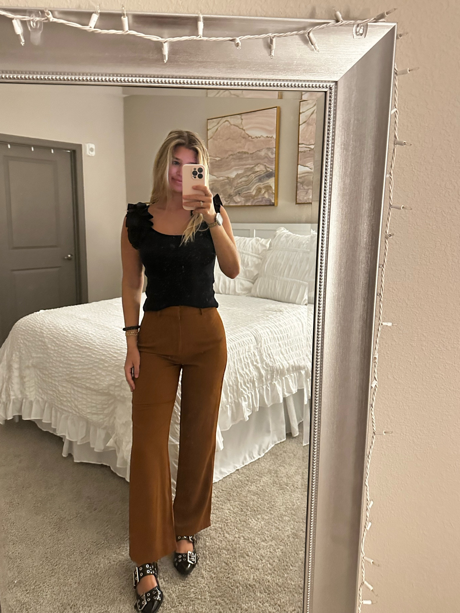 Perfect business outfit! Pants are under $20 and great quality! 


#LTKStyleTip #LTKFindsUnder50 #LTKWorkwear