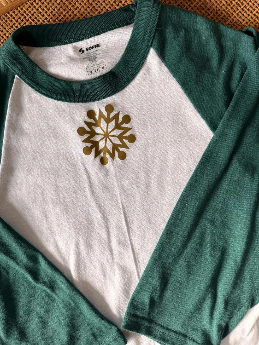 Green Baseball Sleeve Snowflake Tee - Etsy | Etsy (US)