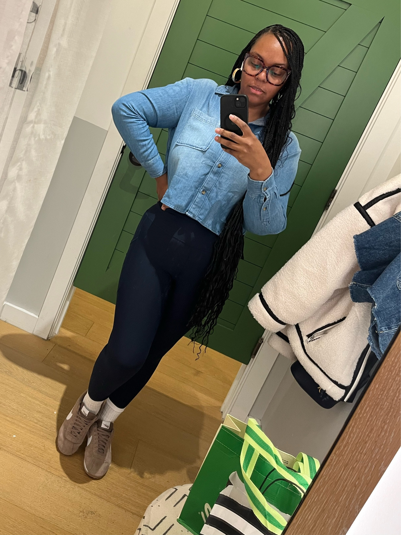 Spring is here and the dressing rooms are calling my name!! Let’s get this spring/summer wardrobe together! 