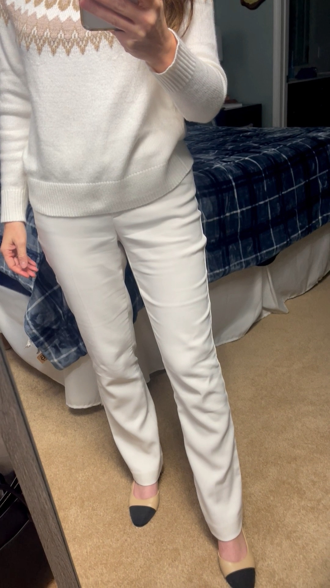 I love a monochrome look! And this winter white is 👩‍🍳 💋 

Ann Taylor, Ann Taylor factory, Amazon, Chanel flats, office wear

#LTKOver40 #LTKWorkwear #LTKootd