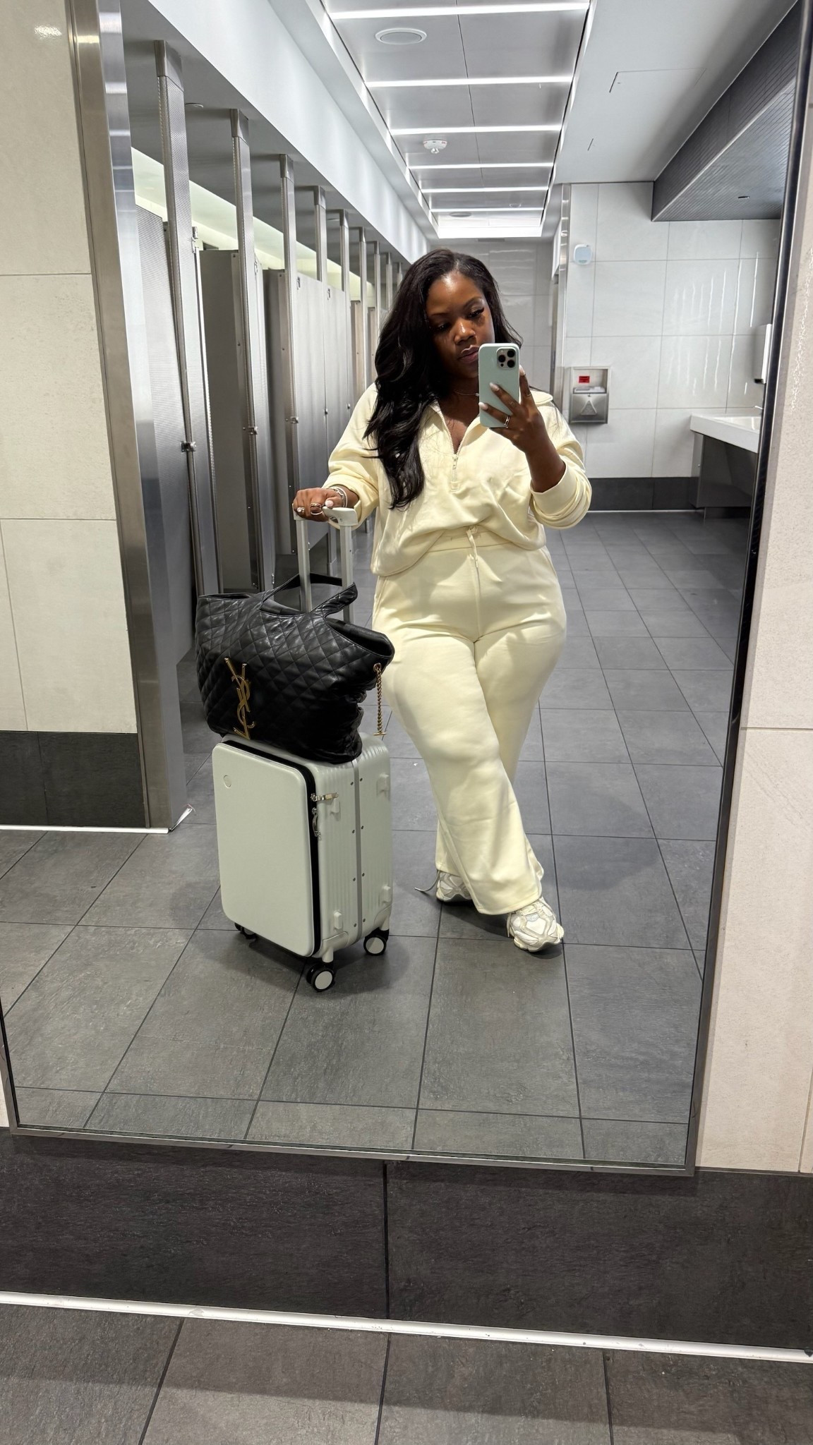 This matchinh set and mini suitcase is the perfect travel day outfit 🤍✈️

I love this suitcase from short getaways.

#LTKTravel