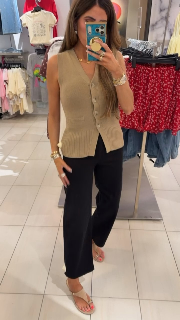 SALE! My frame jeans are marked down 40%!! Wearing an XS top and 26 in jeans!! 

Nordstrom fashion, Nordstrom finds, Frame jeans, Teacher outfits, Business casual workwear, Fall outfits women, Gemme Beauty, Emily Gemma

#LTKdayinmylife #LTKWorkwear #LTKootd