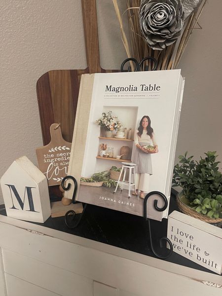 Favorite cookbook!

Joanna gaines / magnolia table / cookbook / kitchen / kitchen finds



#LTKhome #LTKfamily #LTKfindsunder50