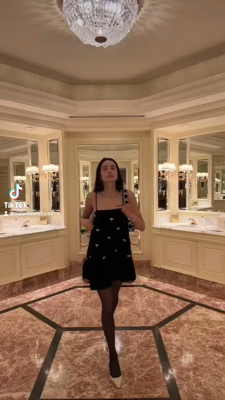 Holiday Party  ✨

#LTKHoliday #LTKSeasonal #LTKParties