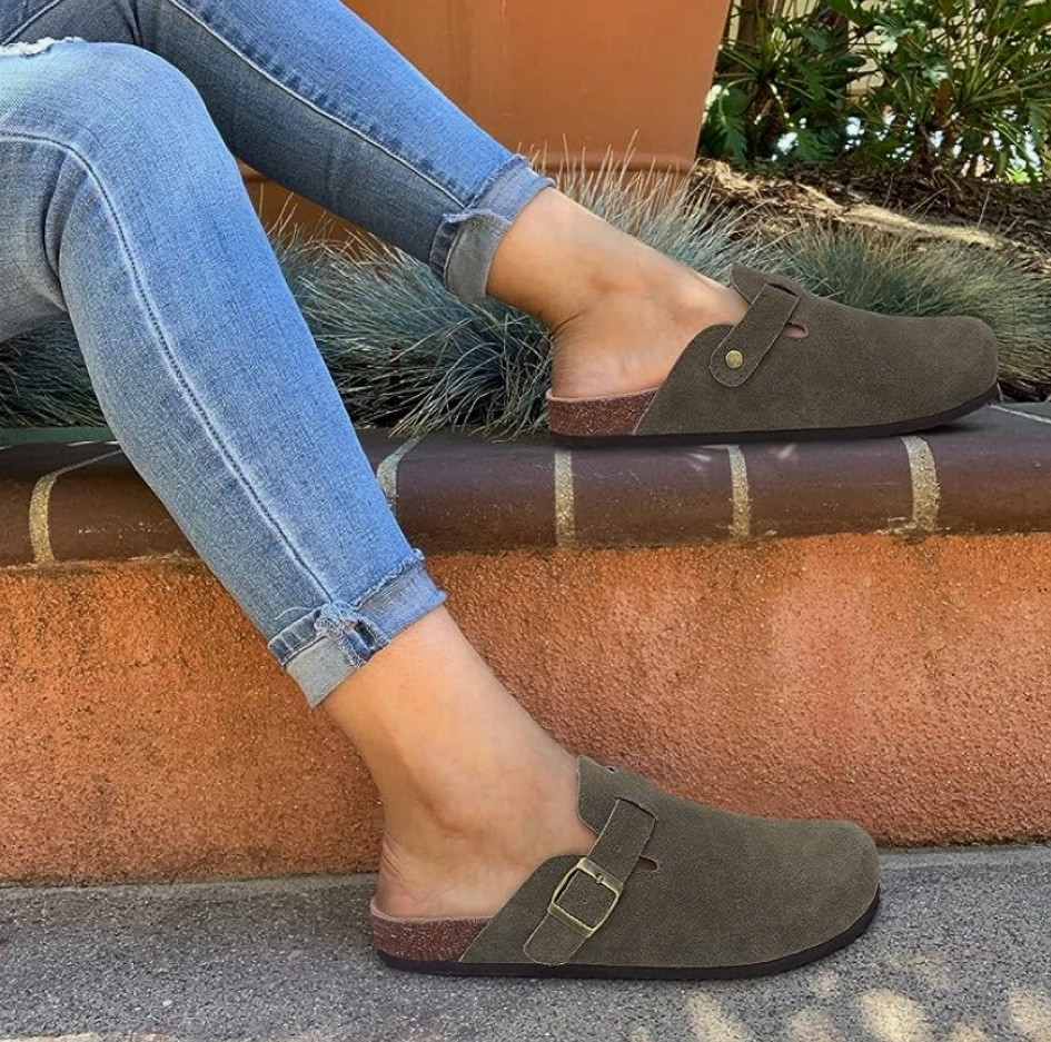 Clog szn!! Snagged these and a couple other colors. They’re so versatile! #clogs 

#LTKSeasonal #LTKshoecrush #LTKstyletip