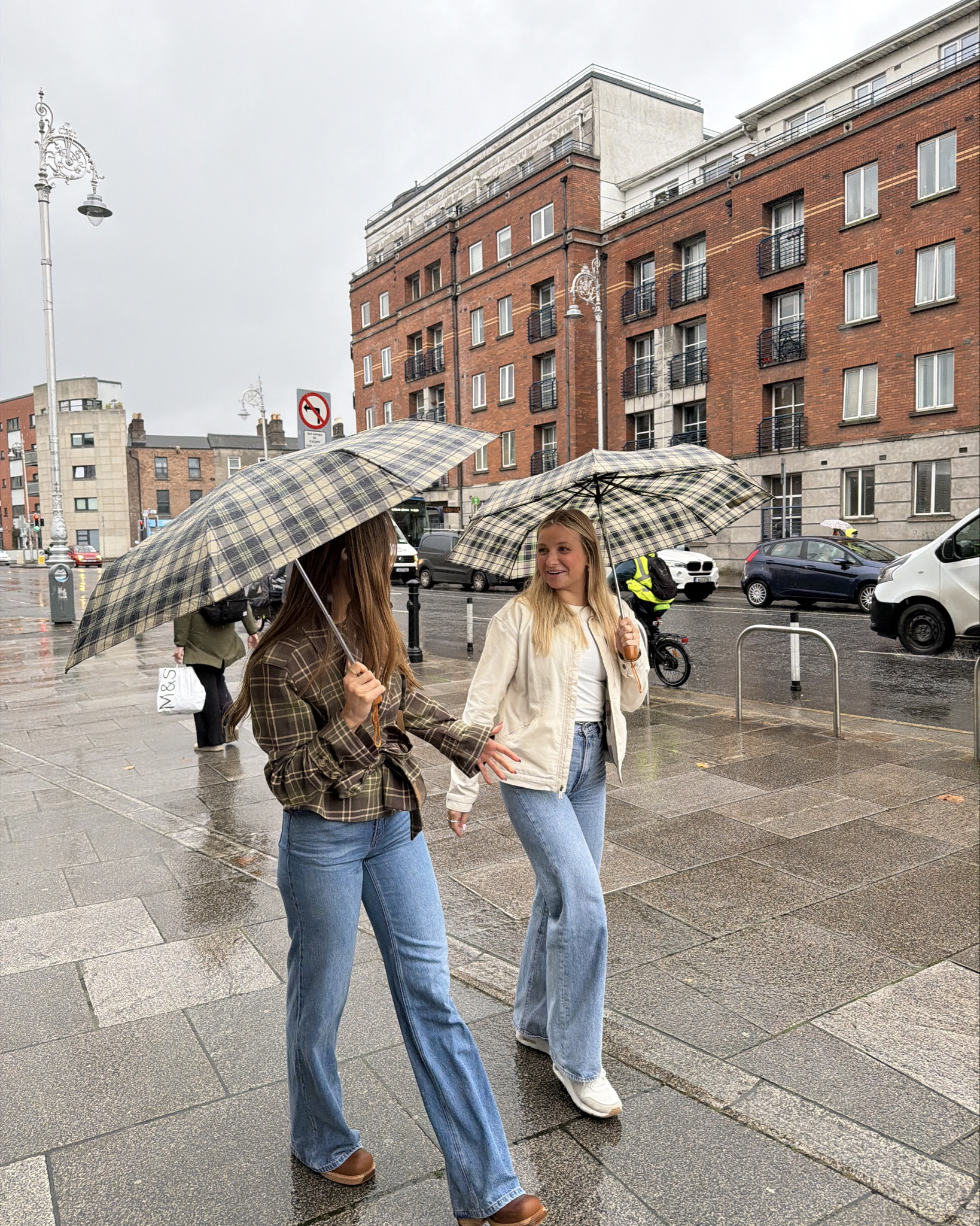 Plaid for Ireland ☘️☘️☘️

#LTKootd #LTKTravel #LTKSeasonal