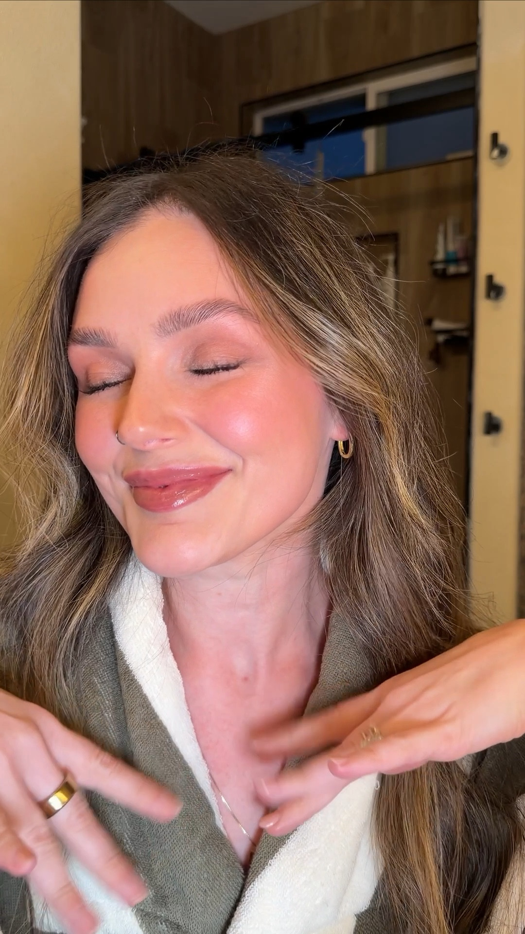 My perfected GRWM routine 🤍 

#LTKBeauty #LTKselfcare #LTKgrwm