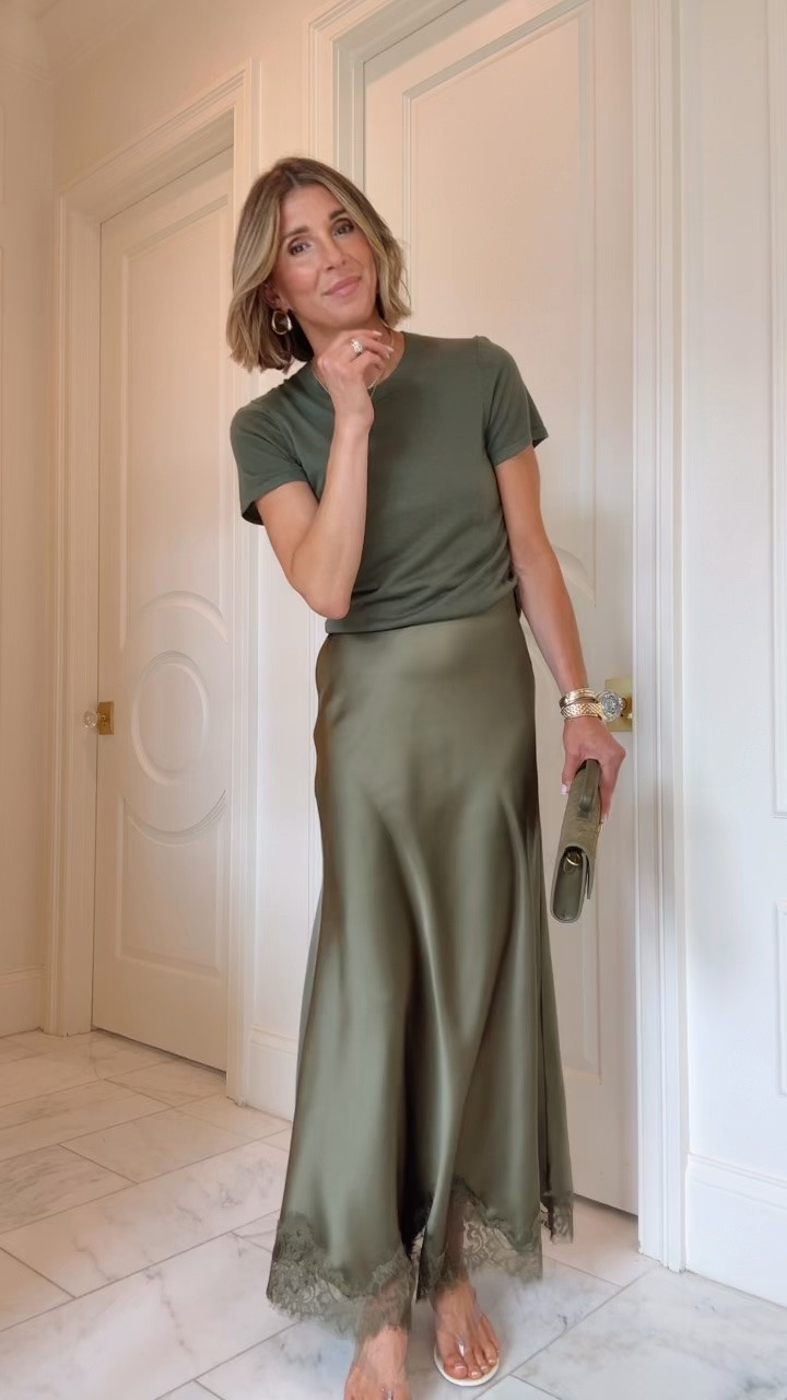 Tuckernuck try-on! I’m wearing size small in the sweater and skirt. @Tuckernuck #tnuckpartner